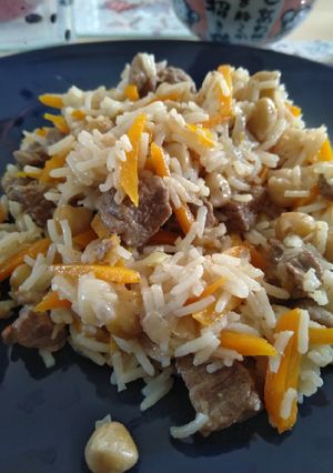 Une photo de Plov