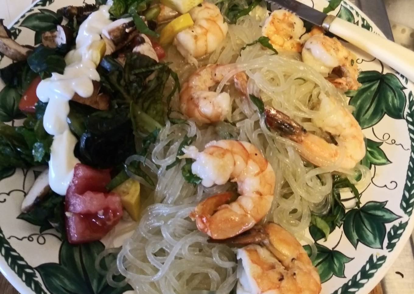 Lemon spaghetti with shrimp