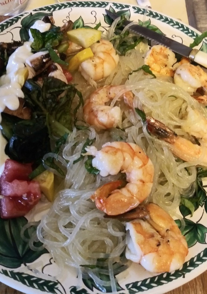 A picture of Lemon Spaghetti with Shrimp.