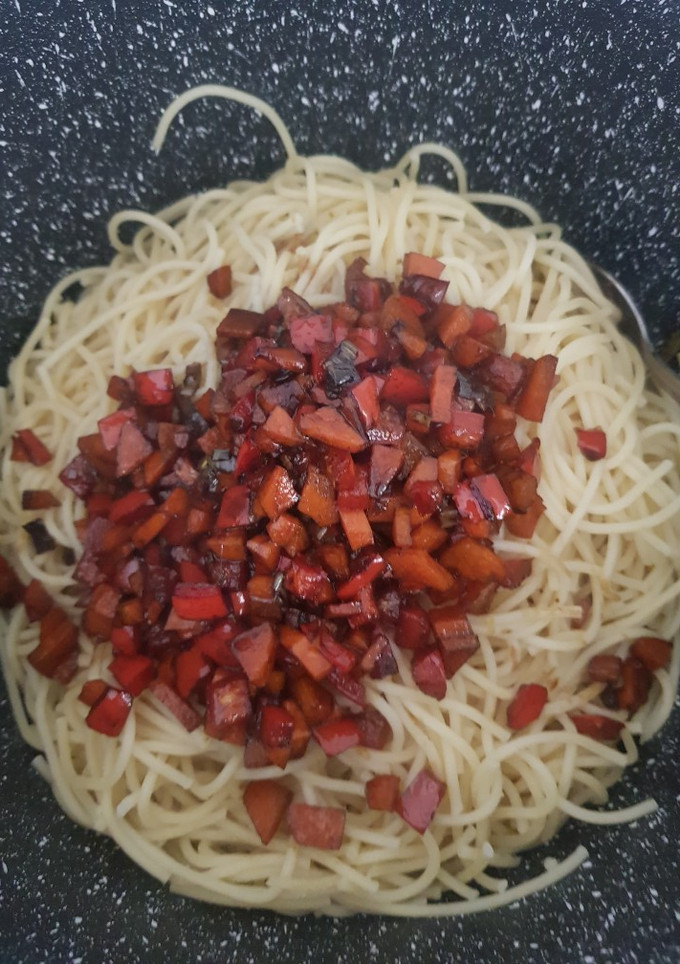 Una foto de Spaghetti con verduras salteadas