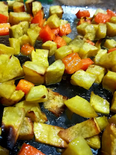 Foto de Batata Doce e Cenoura Assadas com Mel