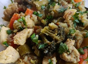Una foto de Guiso de pollo y vegetales (apto hipertensión)