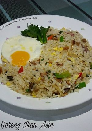 Foto resep Nasi Goreng Ikan Asin