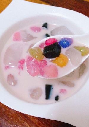 รูปของ อัญมณีสี่สหาย