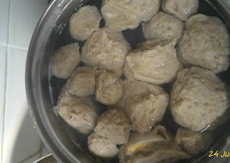 Cara membuat Bakso Ikan Homemade Sederhana dan Mudah Dibuat