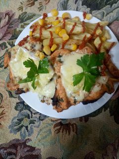 صورة لوصفة سكالوب (شرائح الديك الرومي) متبل طايب في الفرنبالجبن 🧀🥓🧀🥓🧀