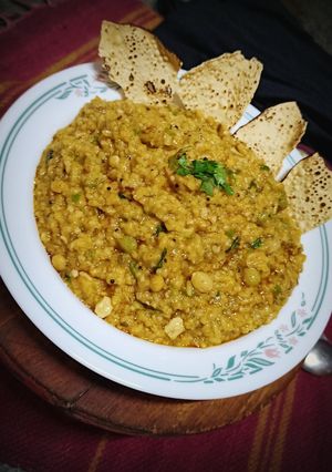 ઉત્તરાયણ સ્પશિયલ ખીચડો (Khichdo Recipe in Gujarati) રેસીપી મુખ્ય ફોટો