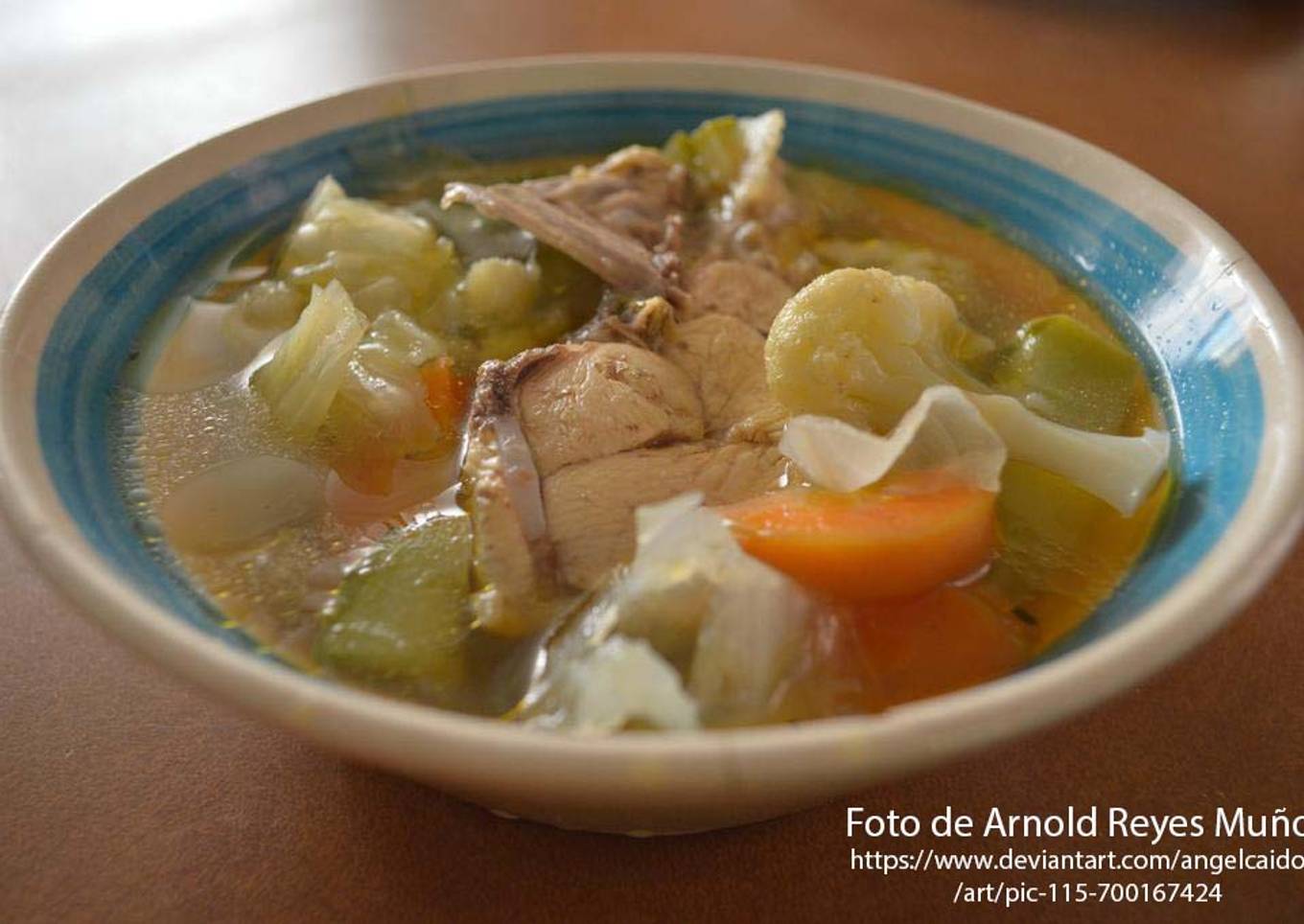 Caldo de Pollo