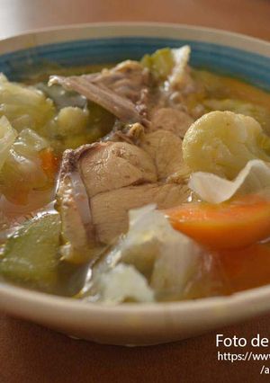 Una foto de Caldo de Pollo