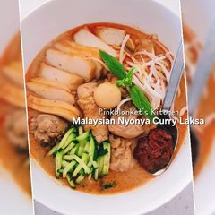 A picture of Malaysian Nyonya Curry Laksa At Home.