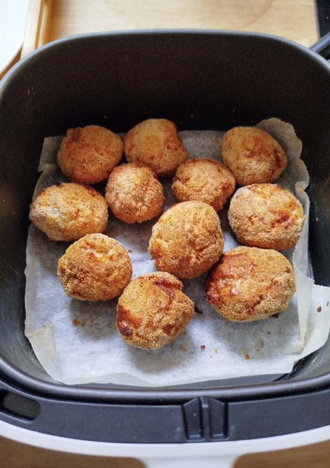 Una foto de Albóndigas crujientes (AirFryer y fritas)