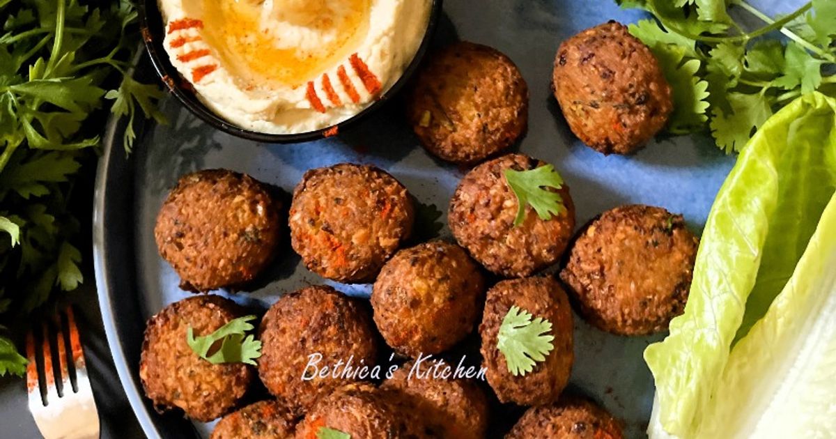 Resep Falafel (Fried Chickpea Dumplings - Middle Eastern Snack) - foto hasil masakan Resep Falafel (Fried Chickpea Dumplings - Middle Eastern Snack) - foto hasil masakan