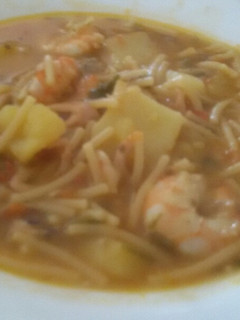 Una foto de Fideos a la marinera