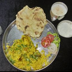 A picture of Authentic Gujarati One Pot Dal-Bhaat (Ek tapeli na dal-bhat).