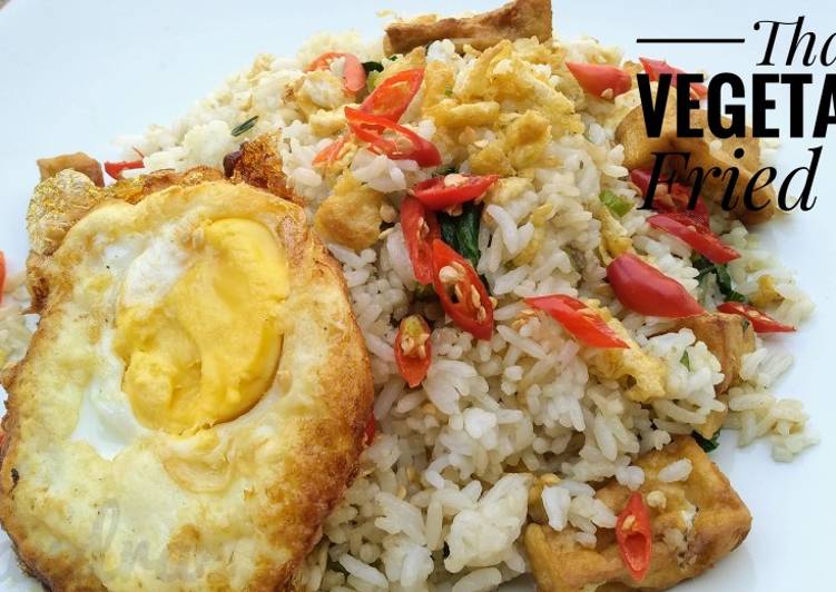 Thai Vegetable Fried Rice (Khaw phad phak)
