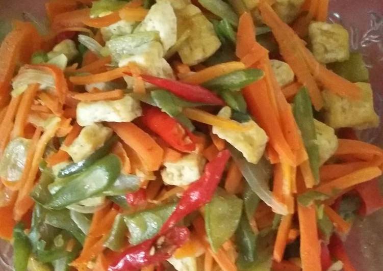 Tumis sayur berwarna