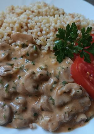 Gomba tarhonyával🍄‍🟫🧅🧄 recept fotója