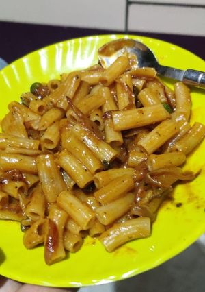 A picture of Simple juicy pasta penne.