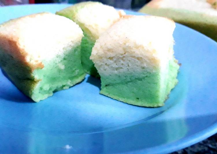 Bagaimana Membuat Ogura cake duo warna yang Enak