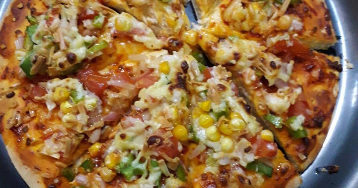 Onion Tomato Corn Pizza Recipe By Arachana Tanya Cookpad