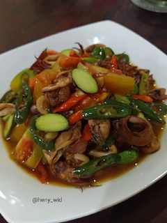 Foto resep Tumis Cumi Asin Pete & Lombok Ijo