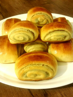 عکسی از دستور نان کاستَرد Custard bread