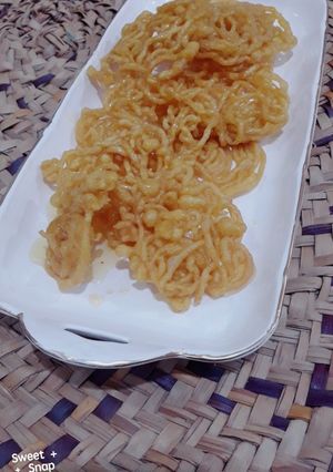 عکسی از دستور زولبیا بدون نشاسته وماست و استراحت