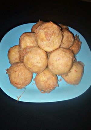 A picture of Yam balls.