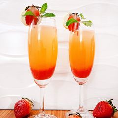 A picture of Strawberry Mimosa.