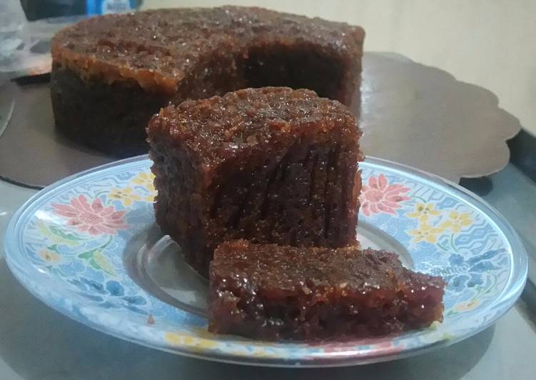 Kue sarang semut / bolu karamel