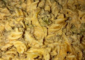 How to Prepare Perfect Cheesy beefy ranch pasta