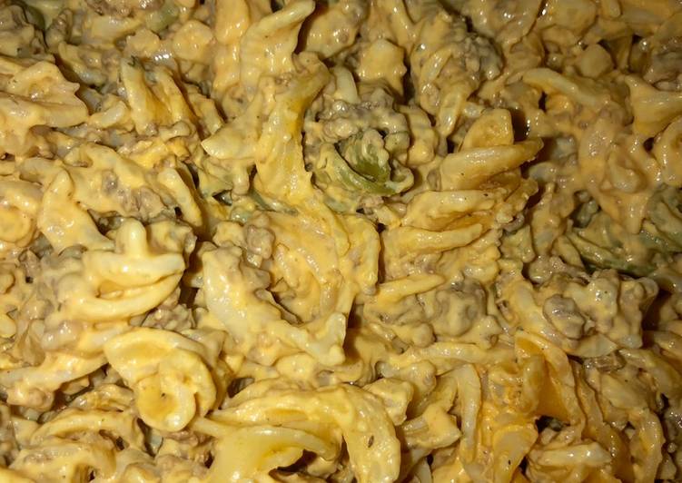 Step-by-Step Guide to Cook Super Quick Cheesy beefy ranch pasta