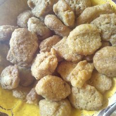 A picture of Chin chin din rogo.