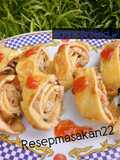 Egg rolls filled with chicken