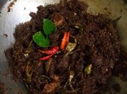 Gambar serundeng daging pedas