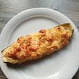 Keto töltött cukkini