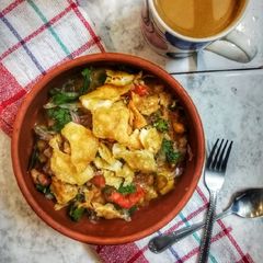 A picture of Masala chanachat.