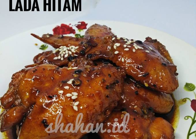 Sayap ayam bumbu lada hitam