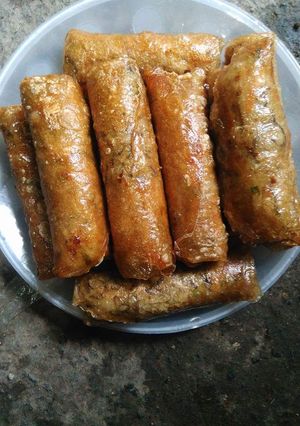 A picture of Vietnamese Fried Spring Rolls (Nem Rán).