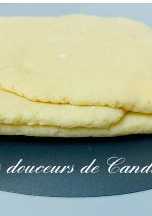 Une photo de PÂTE FEUILLETÉE RAPIDE (en 30 mn)