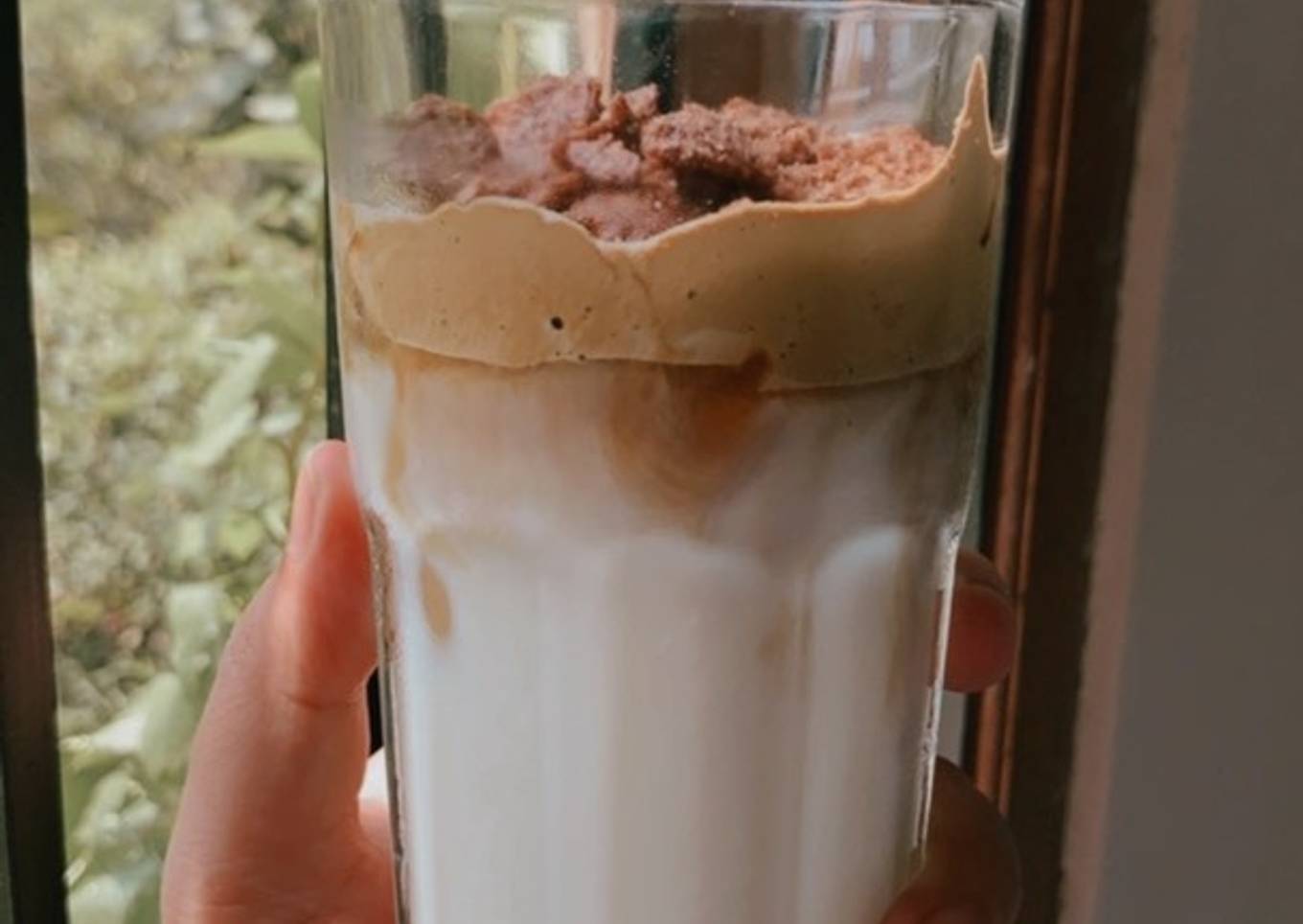 Dalgona Coffee