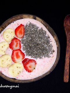 Hình của món Sinh tố dâu chuối 🍓🍌.