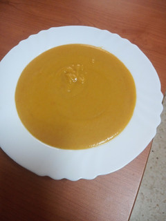 Una foto de Crema de garbanzos y verduras