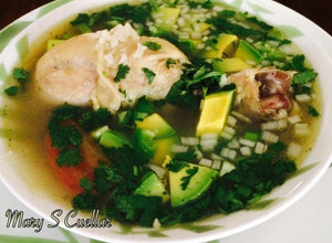 Una foto de Caldo de pollo🐔