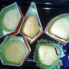 A picture of Vanilla Tin Cakes.