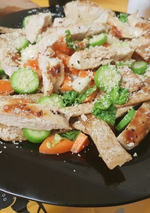 A picture of Chicken Tortilla Salad.