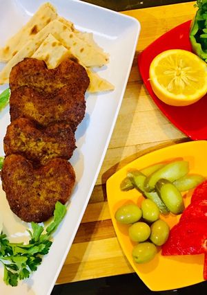 عکسی از دستور شامی گوشت و کیوی