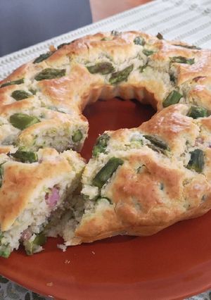 Foto di Ciambellone agli asparagi