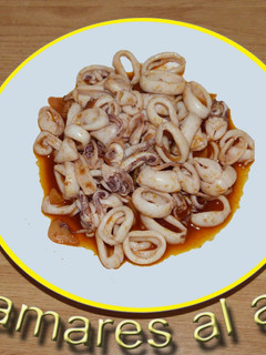 Una foto de Calamares al ajillo