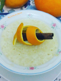 Una foto de Arroz con leche de naranja y canela